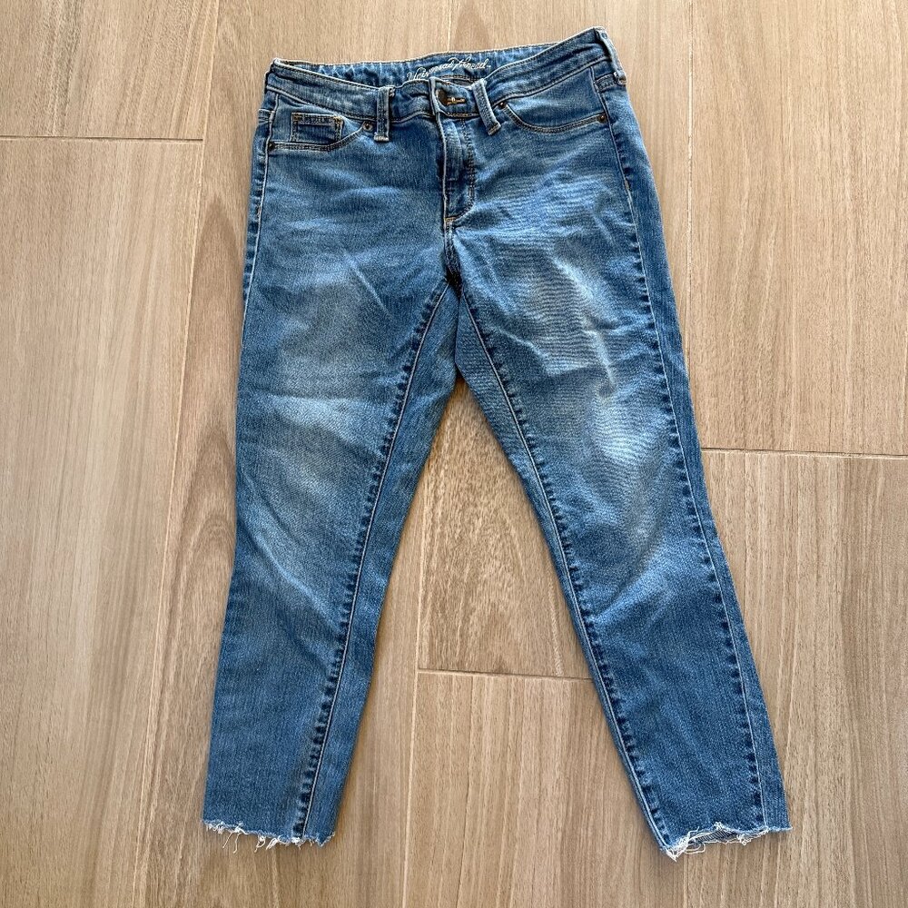 Universal Thread Jeans
